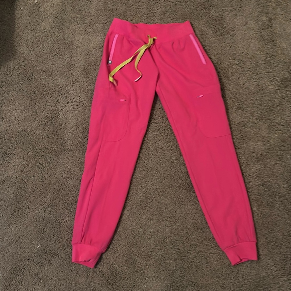 XXS petite figs hot pink jogger scrub pants